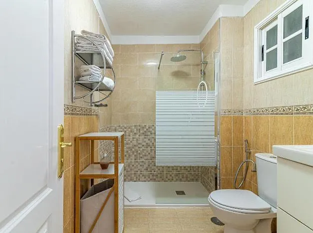 Bright With Sea And Montain View At Cristianos Apartment